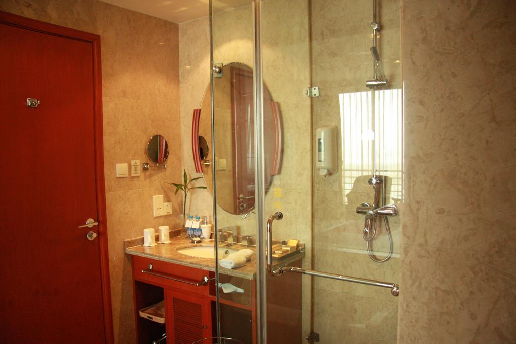 Runyang Huanlong Hotel Zhenjiang  Zewnętrze zdjęcie