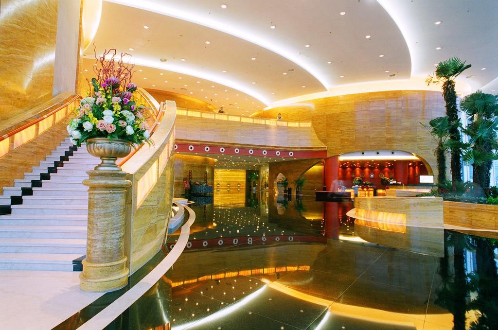 Runyang Huanlong Hotel Zhenjiang  Zewnętrze zdjęcie