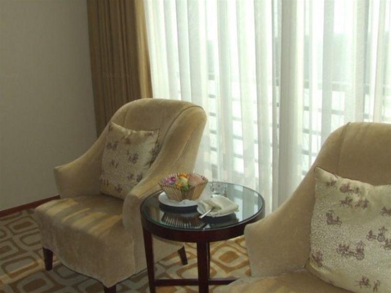 Runyang Huanlong Hotel Zhenjiang  Zewnętrze zdjęcie